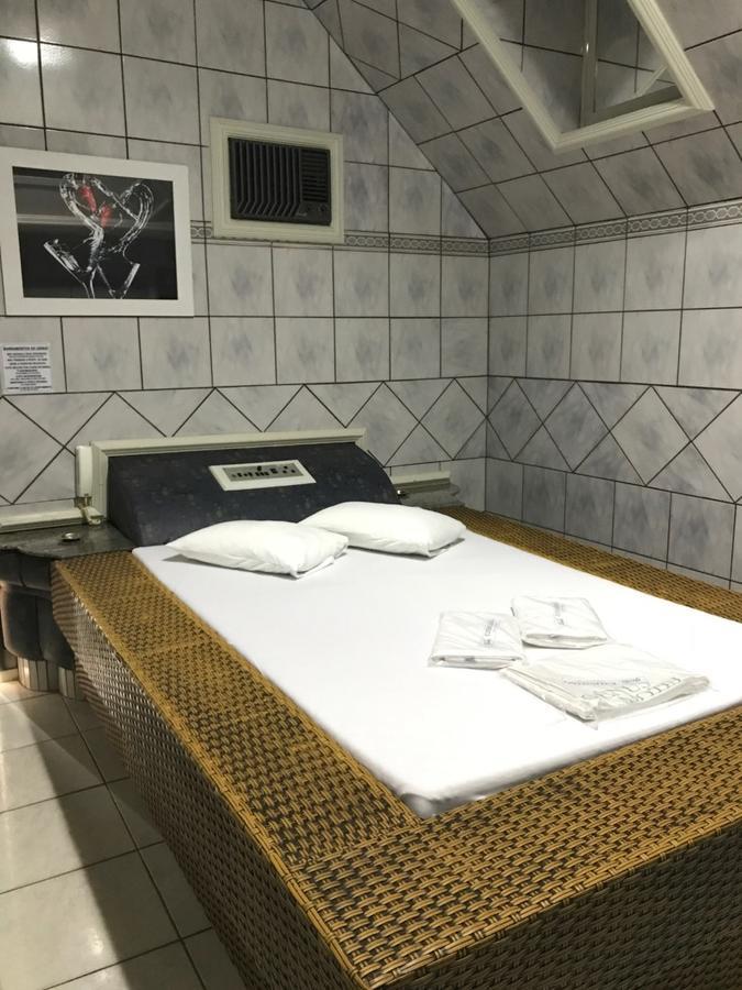 Genus Motel (Adults Only) Uberaba Luaran gambar